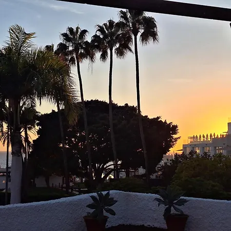 Newly Refurbished In Prime Location * Playa de las Americas (Tenerife)