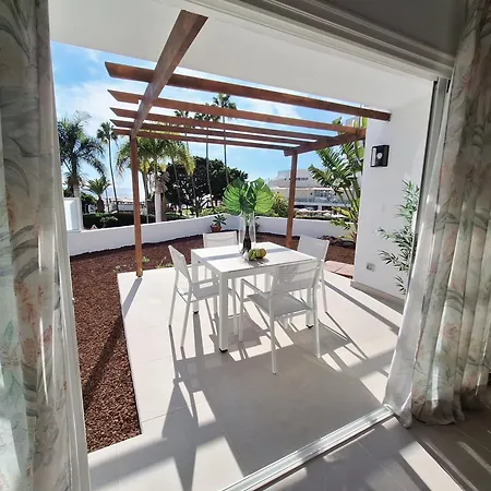 Newly Refurbished In Prime Location Apartment