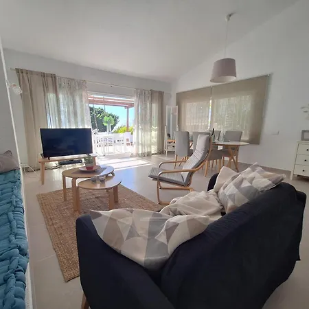 Newly Refurbished In Prime Location Playa de las Americas (Tenerife)