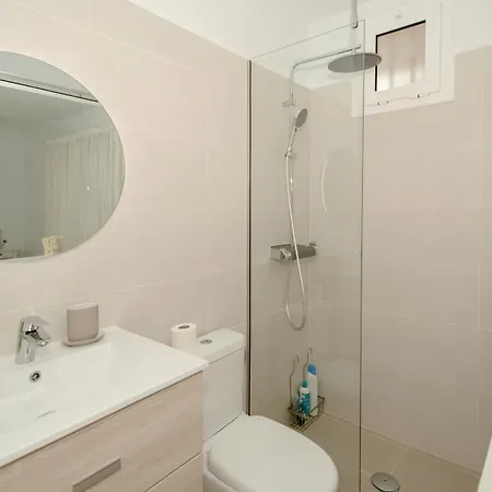 Apartment Newly Refurbished In Prime Location