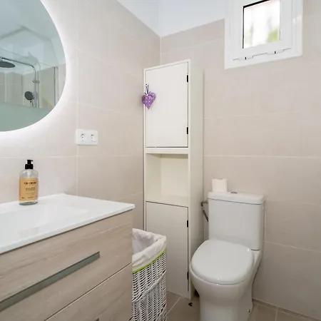 Newly Refurbished In Prime Location Playa de las Americas (Tenerife)