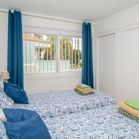 Newly Refurbished In Prime Location * Playa de las Americas (Tenerife)