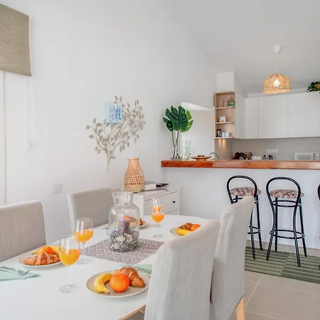 Newly Refurbished In Prime Location * Playa de las Americas (Tenerife)